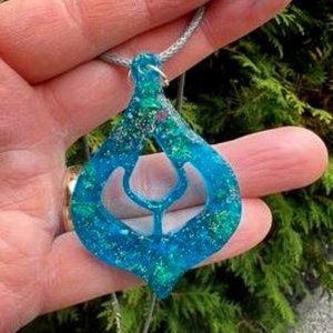 turquoise bohemian resin necklace one of a kind